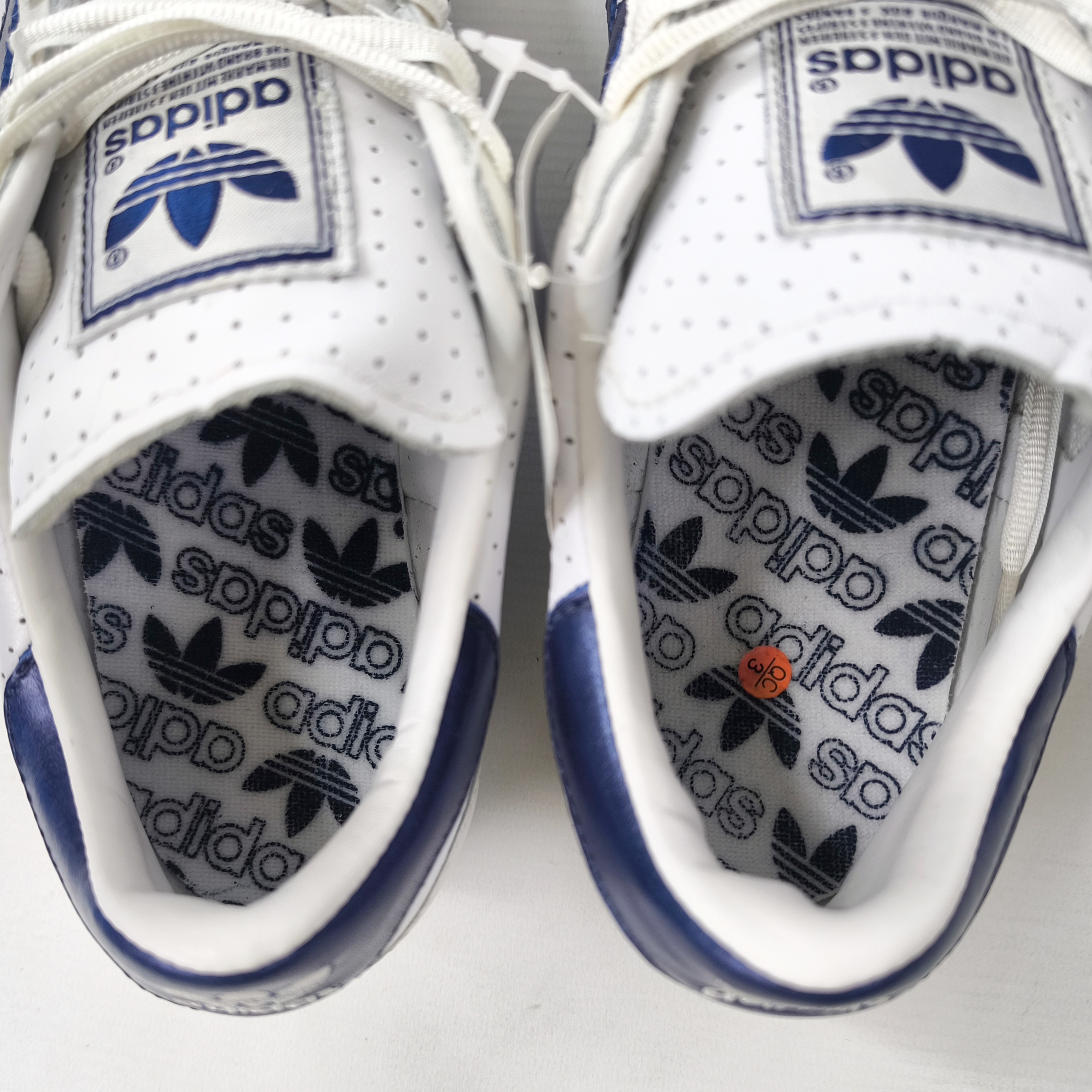 adidas Galaxy 3 Lea Schuhe EUR 44 UK 9.5 aus 2002 weiß marine 382499