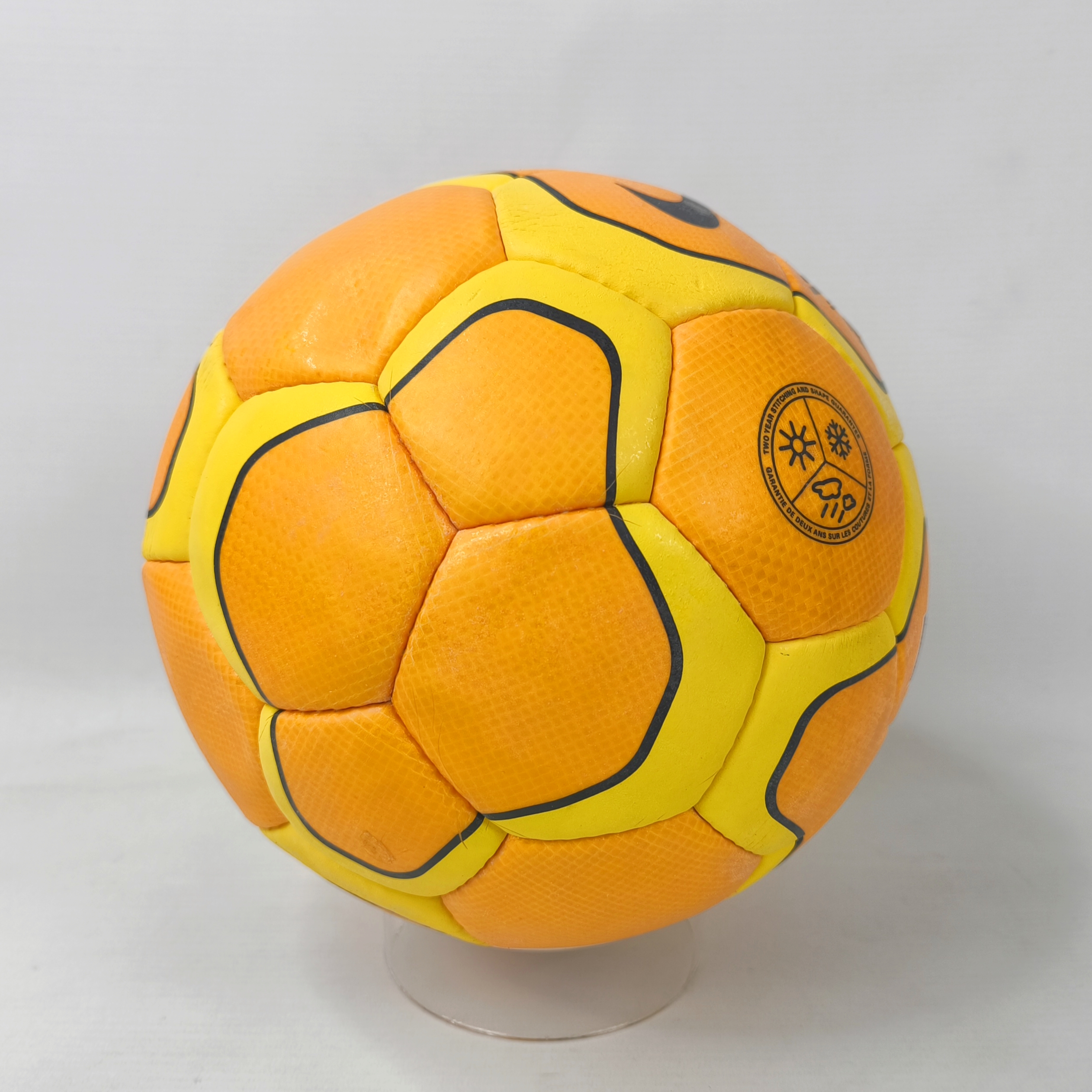 Nike Fußball orange etwa aus 2003/04 Matchball Merlin reflective Geo