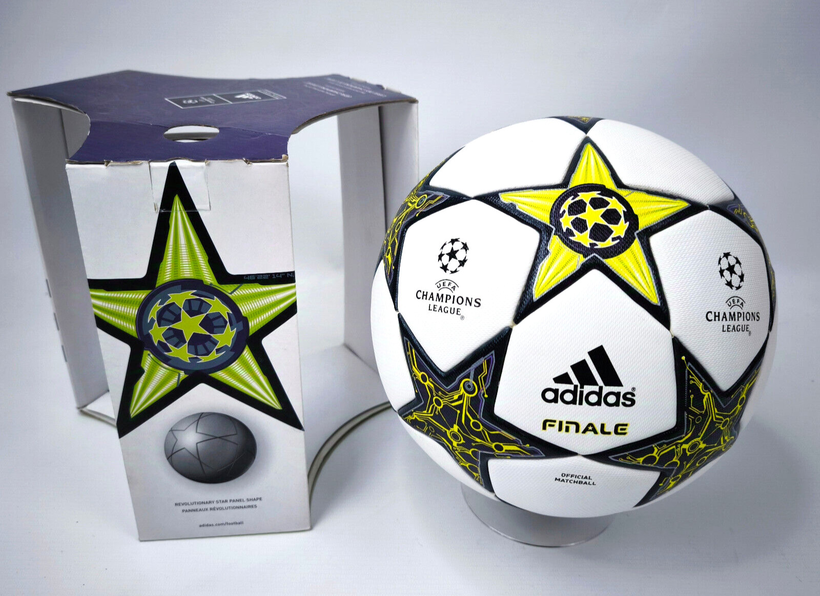 adidas Fussball Champions League Saison 2012/13 matchball