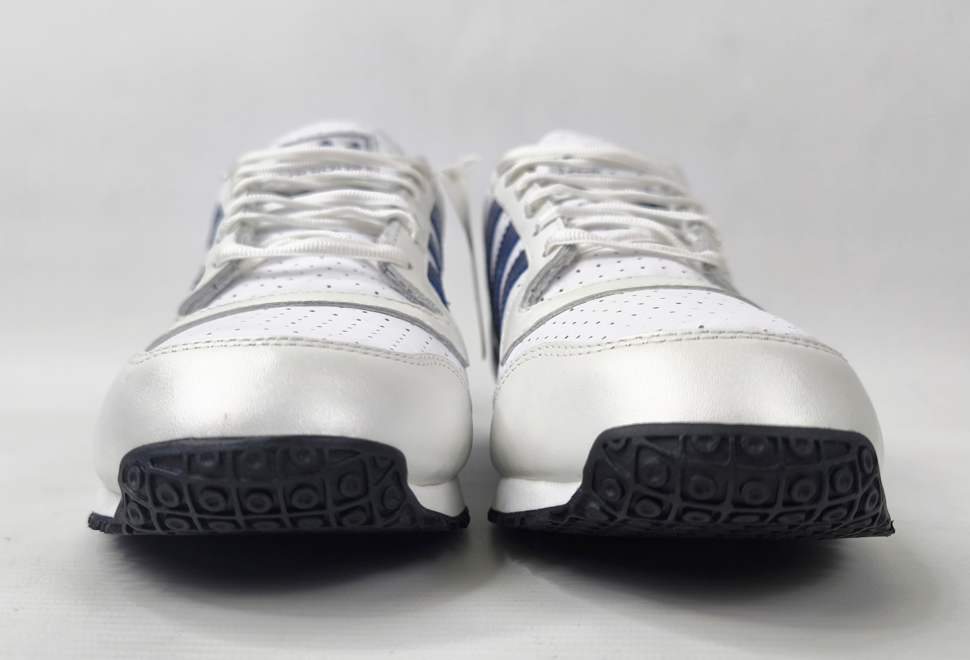 adidas Galaxy 3 Lea Schuhe EUR 44 UK 9.5 aus 2002 weiß marine 382499
