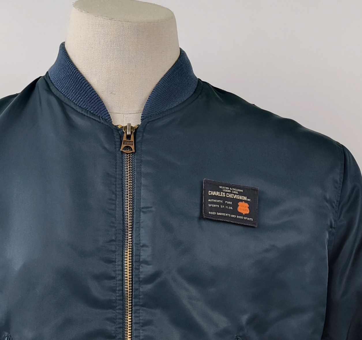 Chevignon Jacke Bomberjacke Gr. L (M) dunkelblau vintage 90s