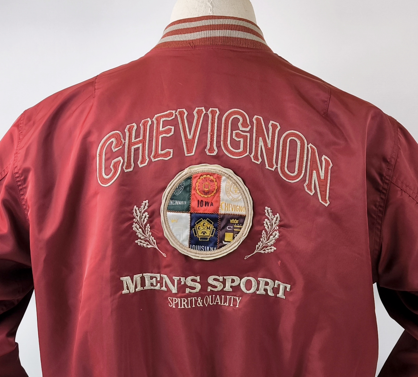 Chevignon Jacke Kern County Men`s Sports Gr. XL (L) rot vintage 90s Rückenlogo