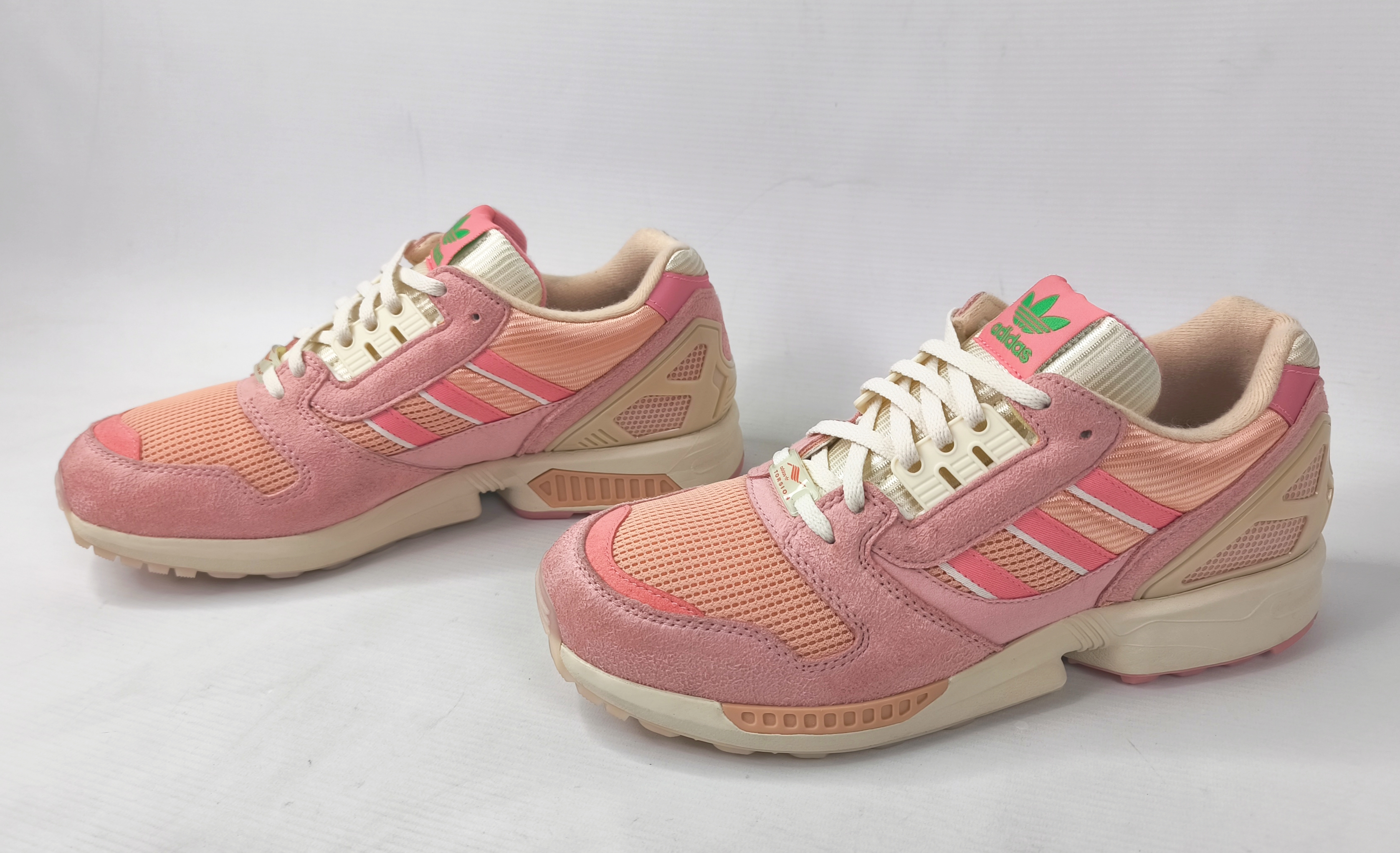 adidas ZX 8000 Schuhe Torsion EUR 44 UK 9.5 Strawberry Latte GY4648 aus 2022