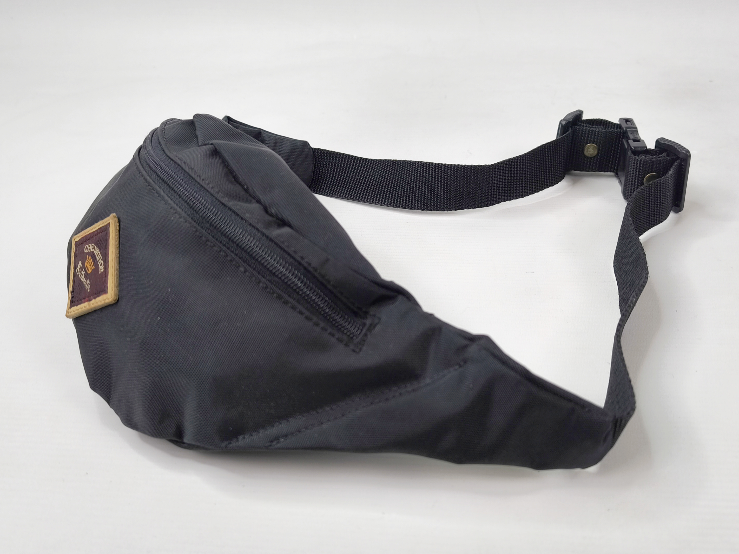 Chevignon Gürteltasche Bauchtasche schwarz vintage 90s hip bag Tasche