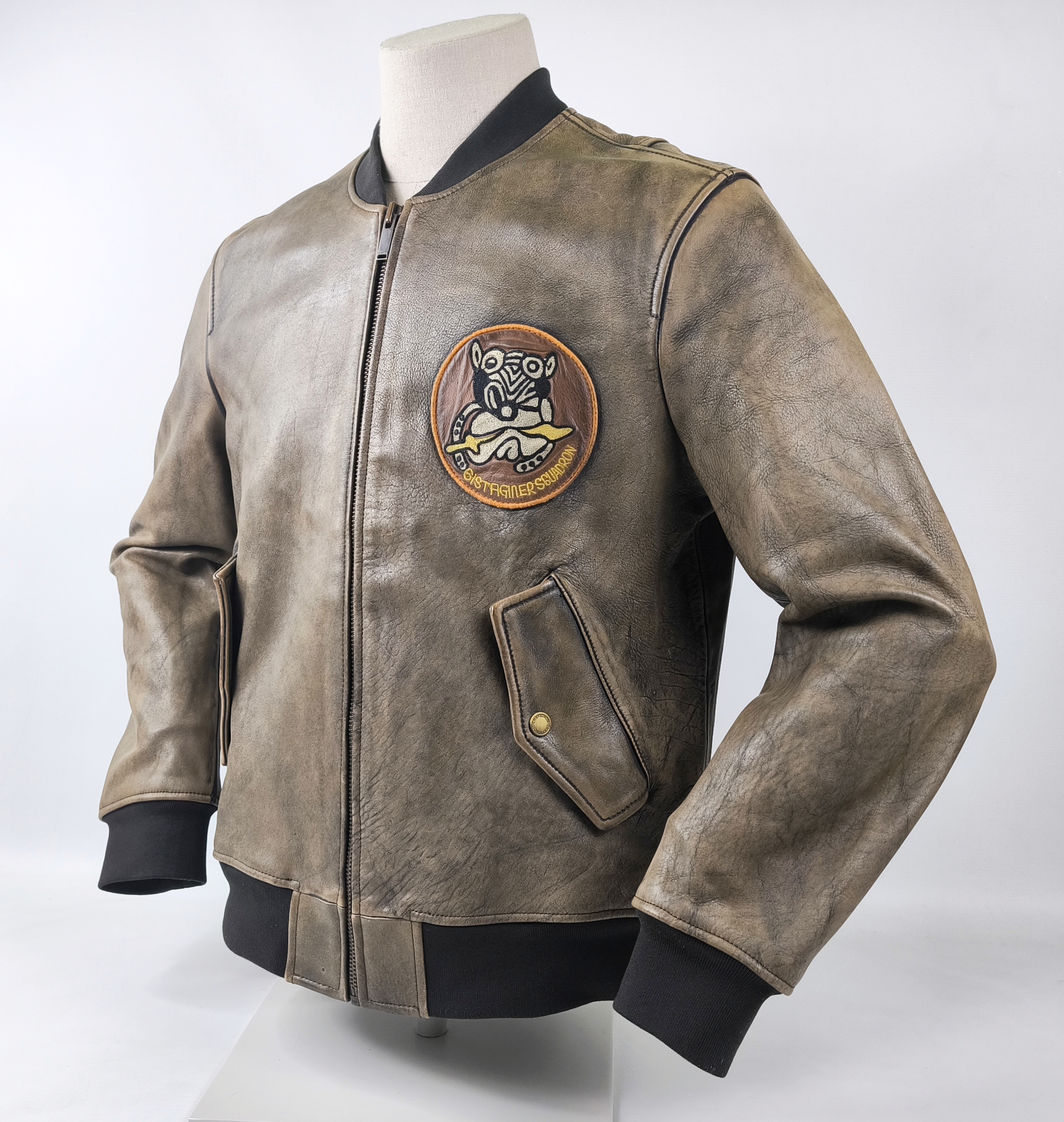 Chevignon Lederjacke 61st Squadron Gr. XL (L) braun Funny Dog Kalbsleder