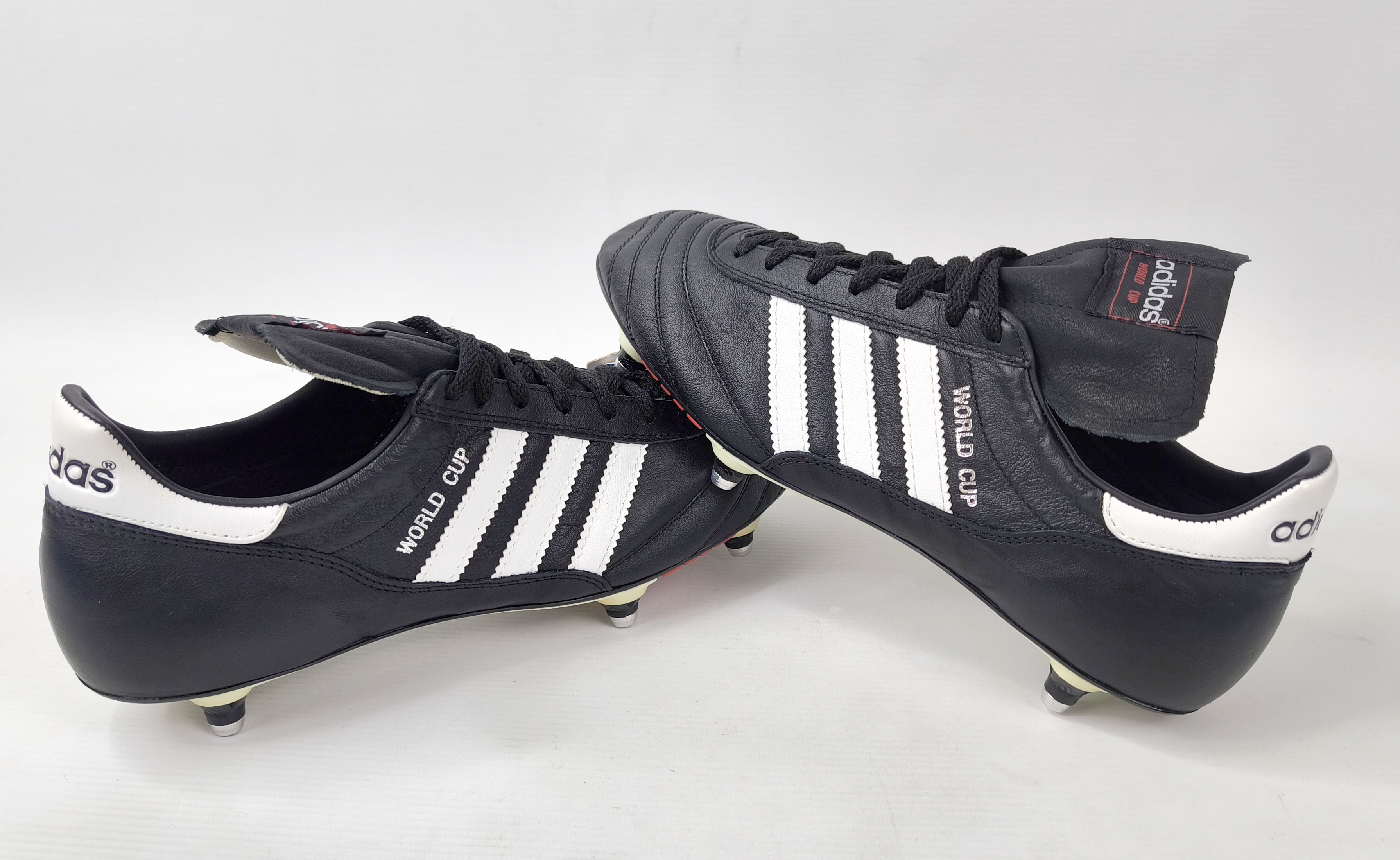 adidas World Cup Fussball Schuhe von 2006 Eur 44 / UK 9.5 schwarz 011040 neu