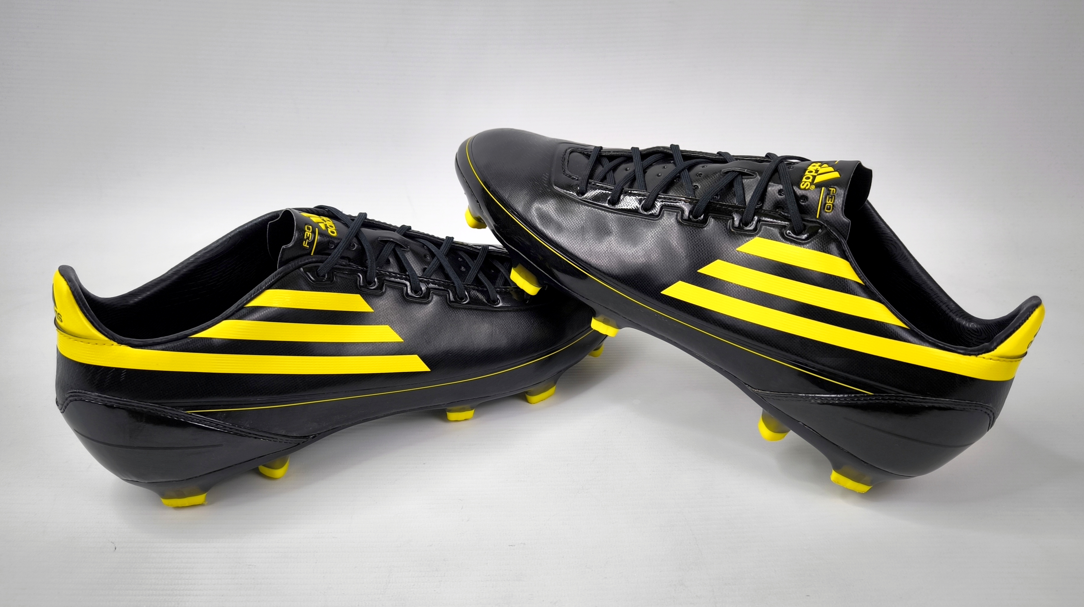 adidas Fussball Schuhe F50 F30 TRX FG 2010 EUR 48 2/3 / UK 13 G17015 schwarz