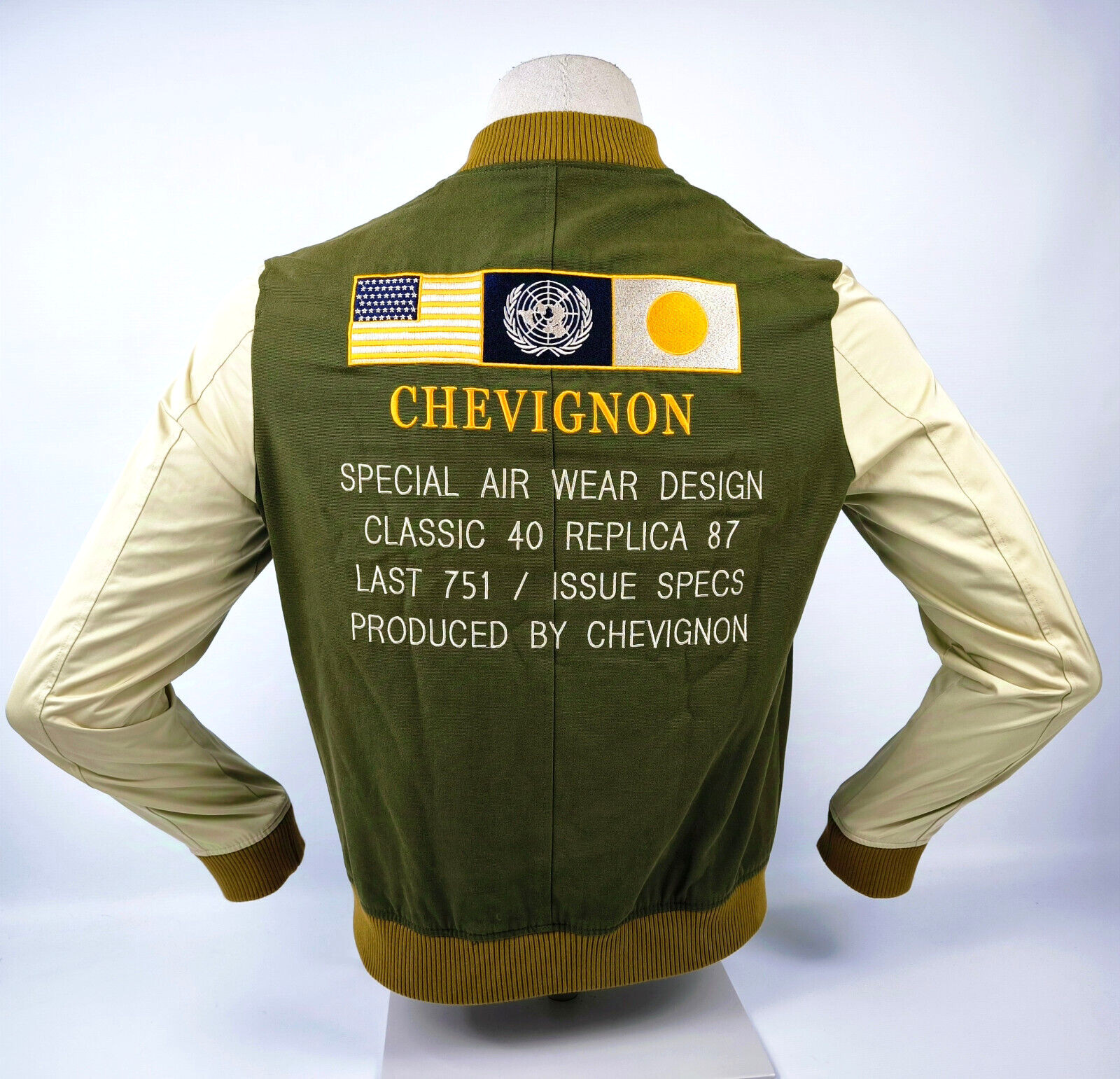 Chevignon Jacke Special Air Wear Design Gr. S Zustand ausgezeichnet