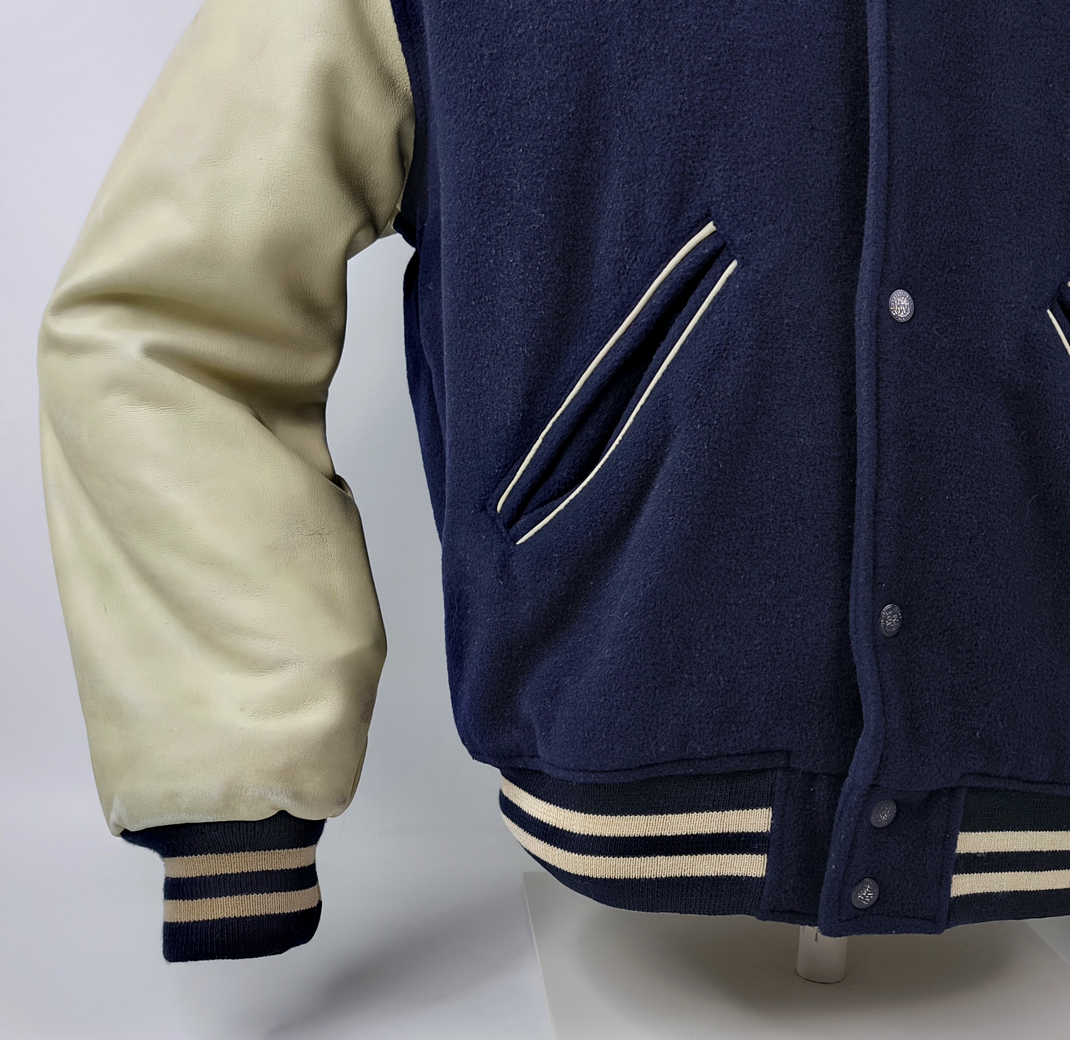 Chevignon Jacke College Bay Winds dunkelblau creme Gr. M Wolle Leder Mix 80s