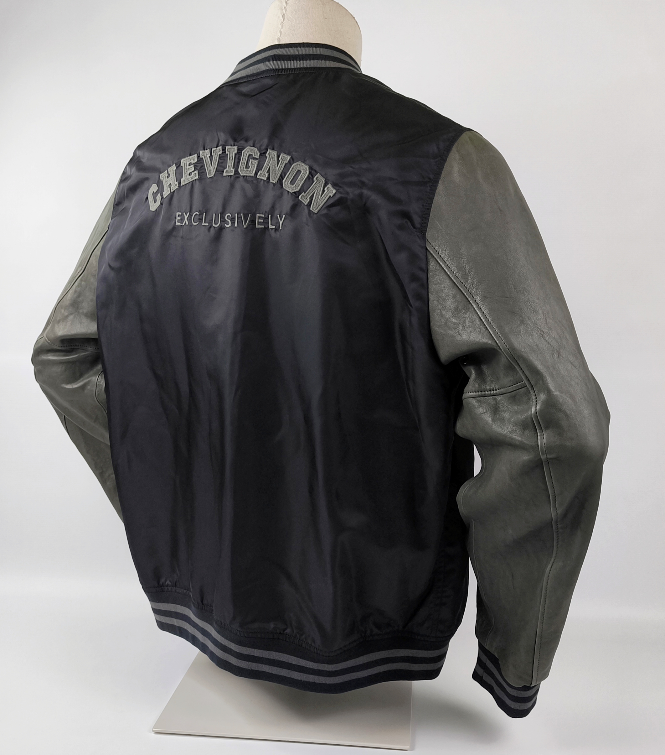 Chevignon Jacke Baseball- / College Gr. XXL (XL) Exclusively mit Lederärmeln neu