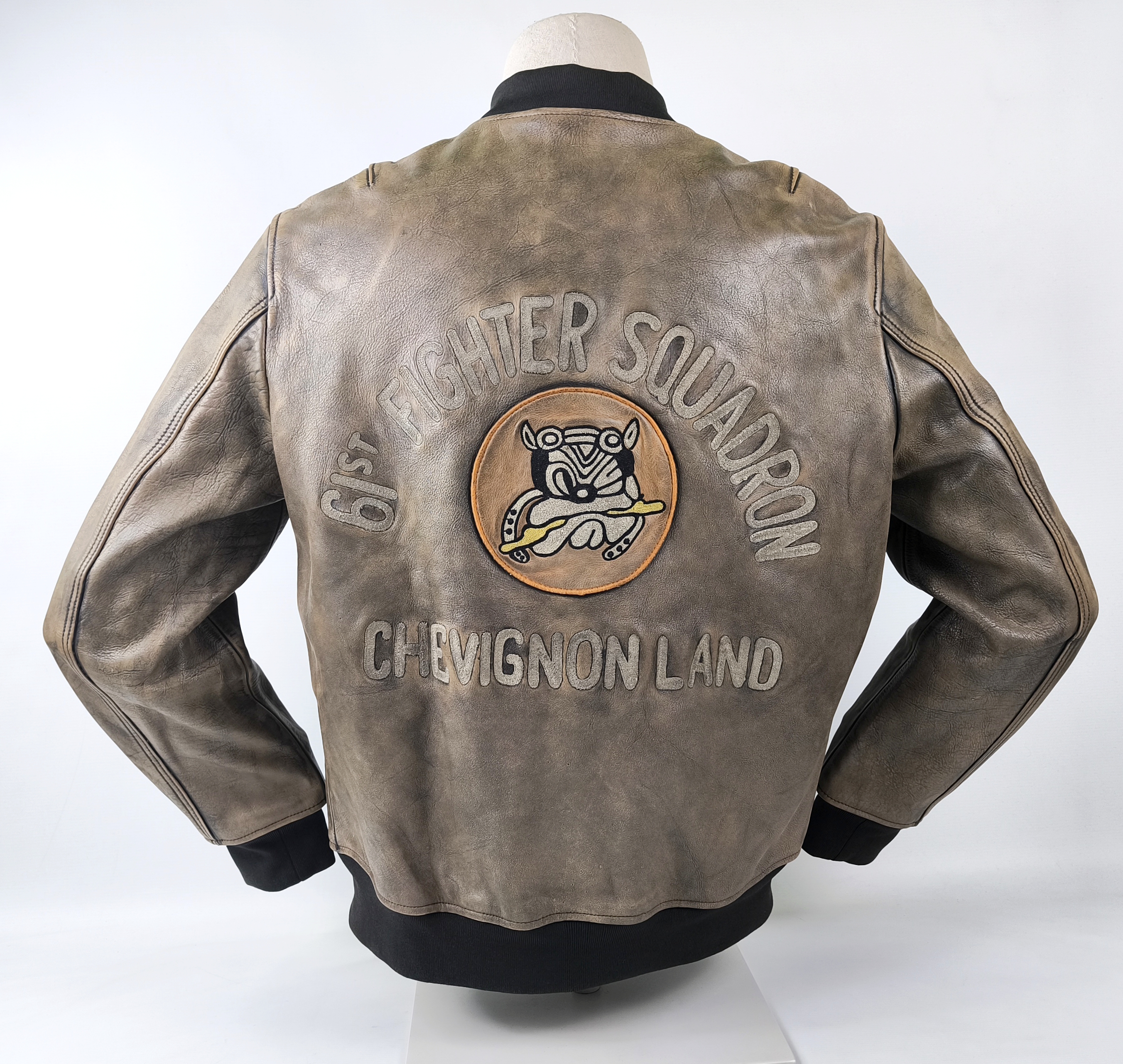 Chevignon Lederjacke 61st Squadron Gr. XL (L) braun Funny Dog Kalbsleder