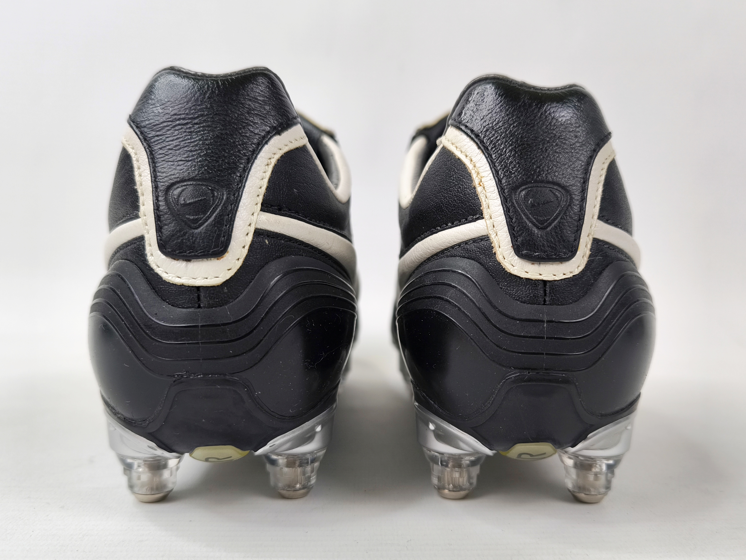Nike Air Legend SG 2006 Fussball Schuhe EUR 40 / UK 6 Tiempo 310112 011 zoom