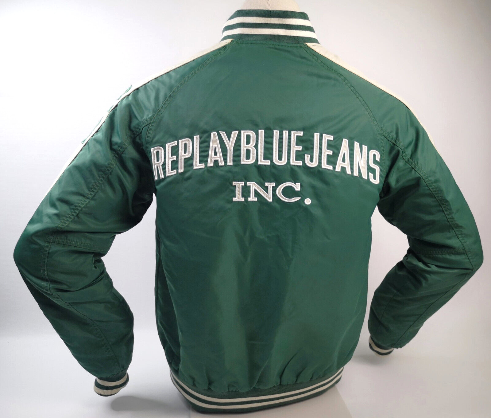 Replay Jacke 23 grün großes Rückenlogo Gr. S