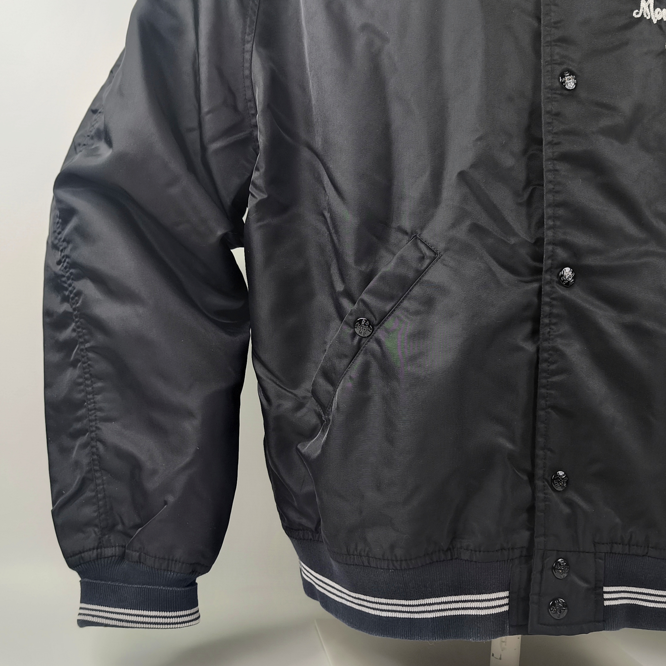 Chevignon Jacke Kern County Men`s Sports Gr. XL schwarz vintage 90s Rückenlogo