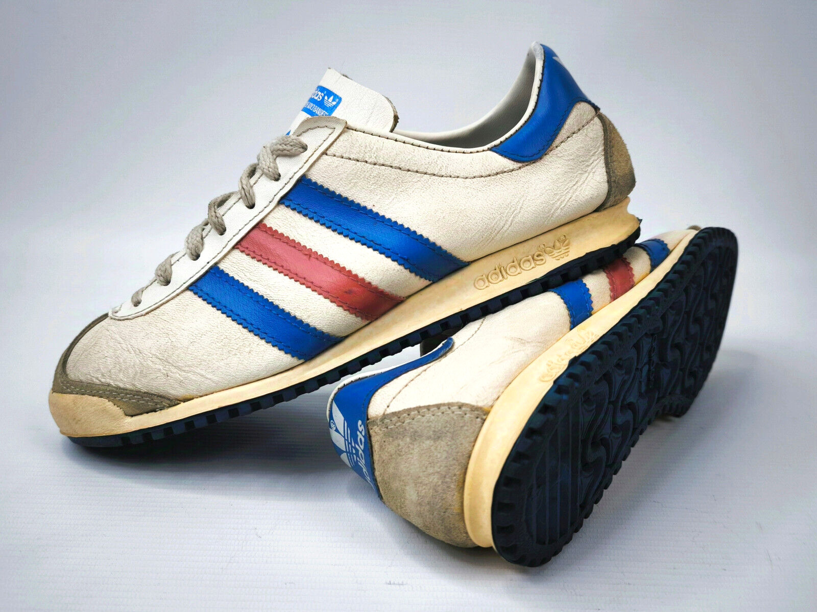 adidas Royal 70`s / 80`s Gr. UK 6.5 / Eur 40 Made in France vintage trainers