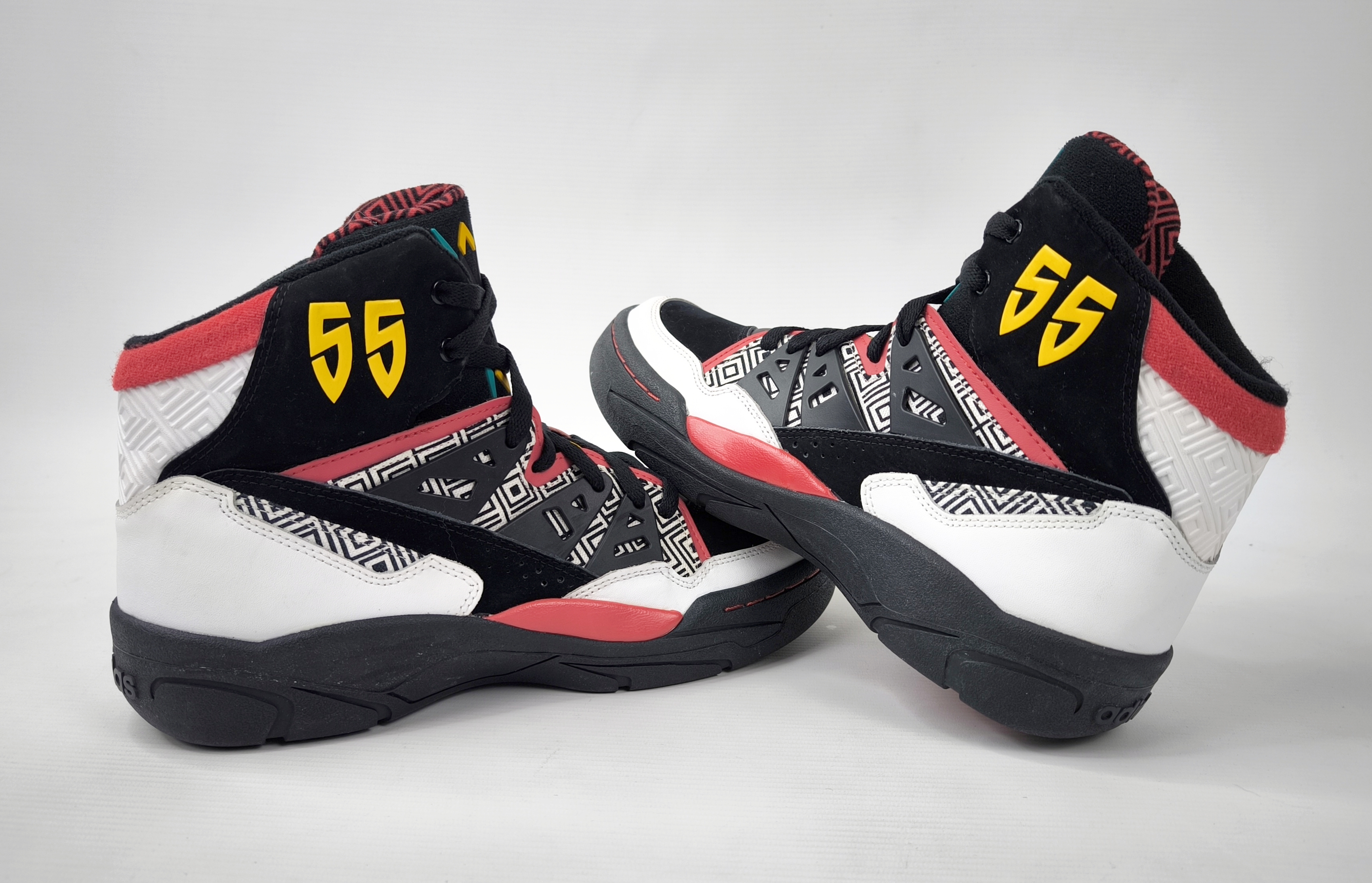 adidas Mutombo 55 EUR 42 UK 8 Q33018 aus 2013 Neu und ungetragen