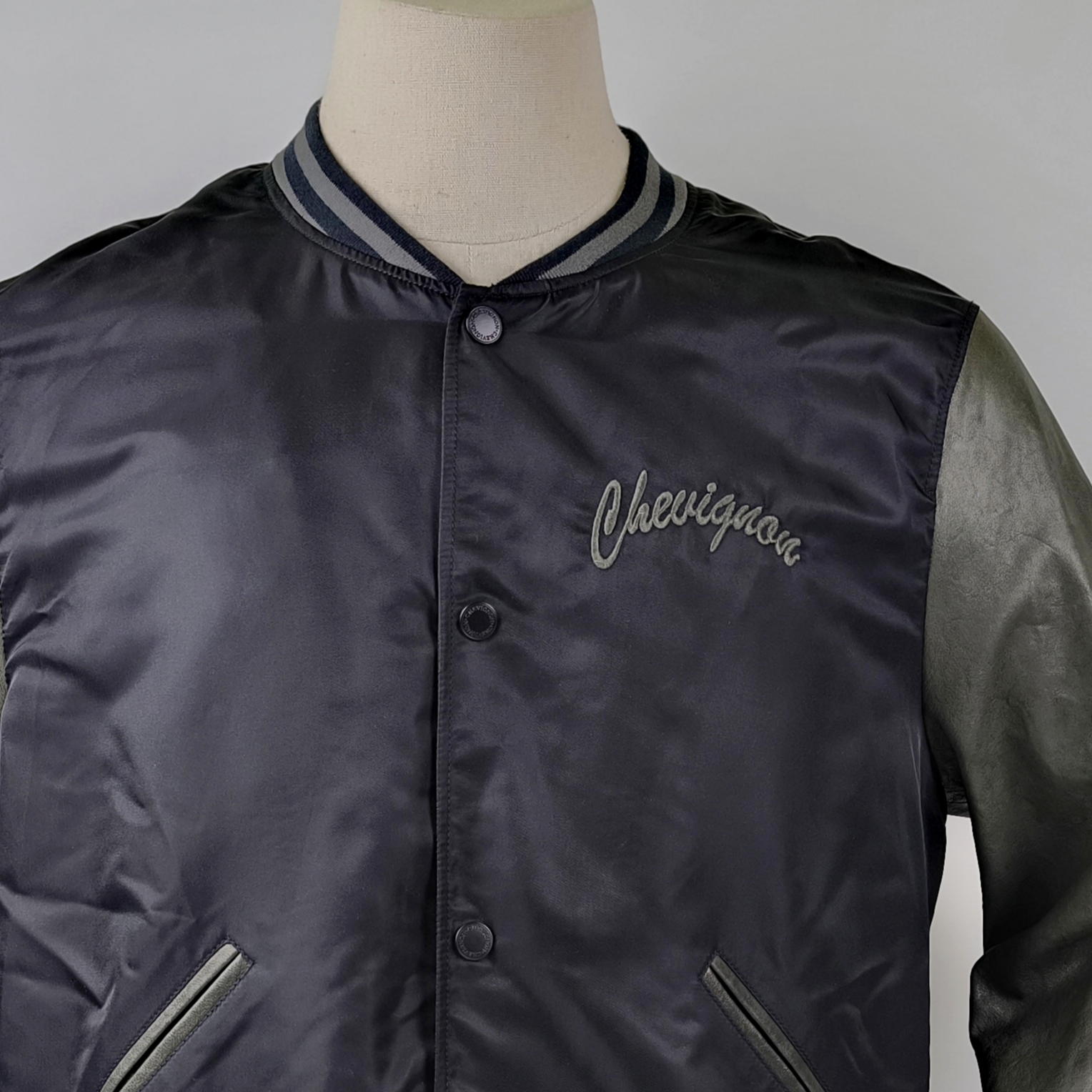 Chevignon Jacke Baseball- / College Gr. XXL (XL) Exclusively mit Lederärmeln neu