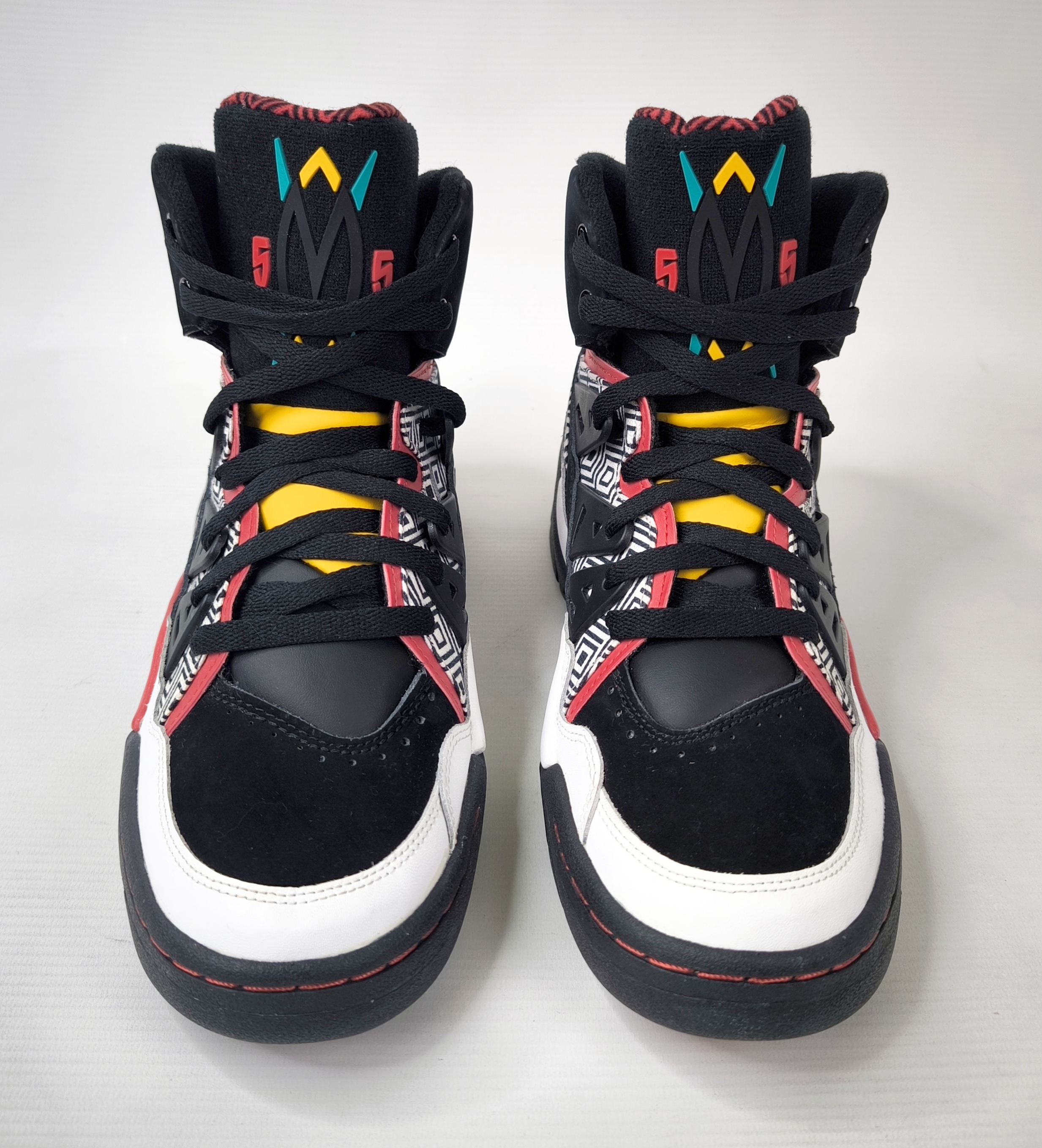adidas Mutombo 55 EUR 42 UK 8 Q33018 aus 2013 Neu und ungetragen