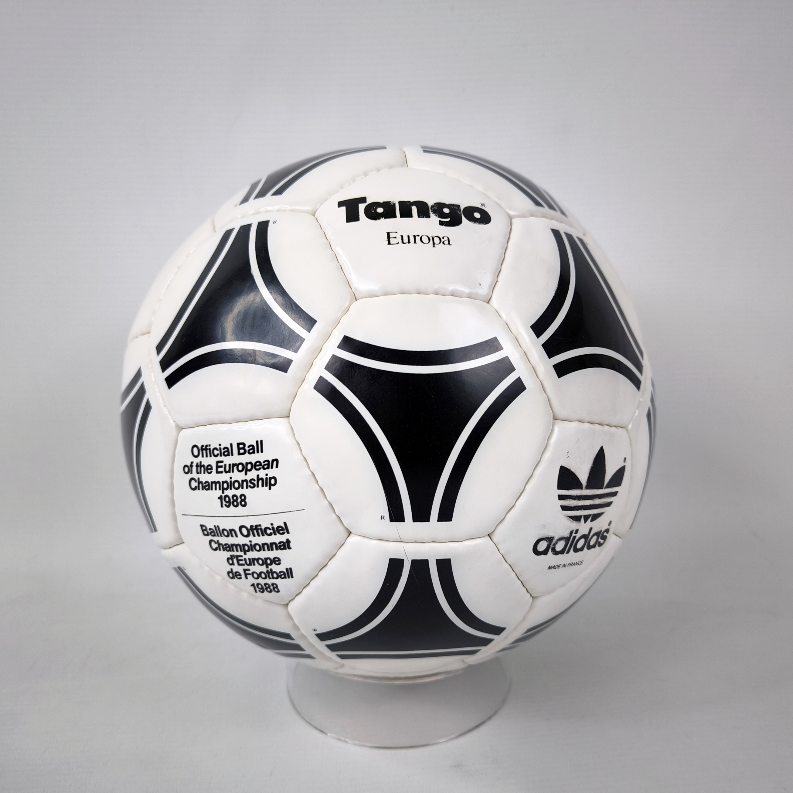 adidas Fussball Tango Europa 1988 Made in France Official matchball European CC