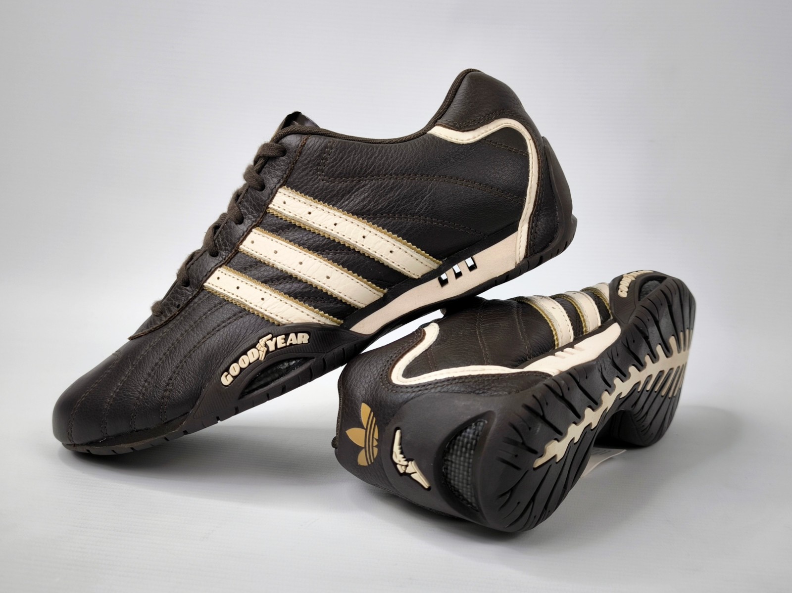 adidas Adi Racer Low Schuhe Gr. 41 1/3 / UK 7.5 aus 2009 Leder braun 561224 neu