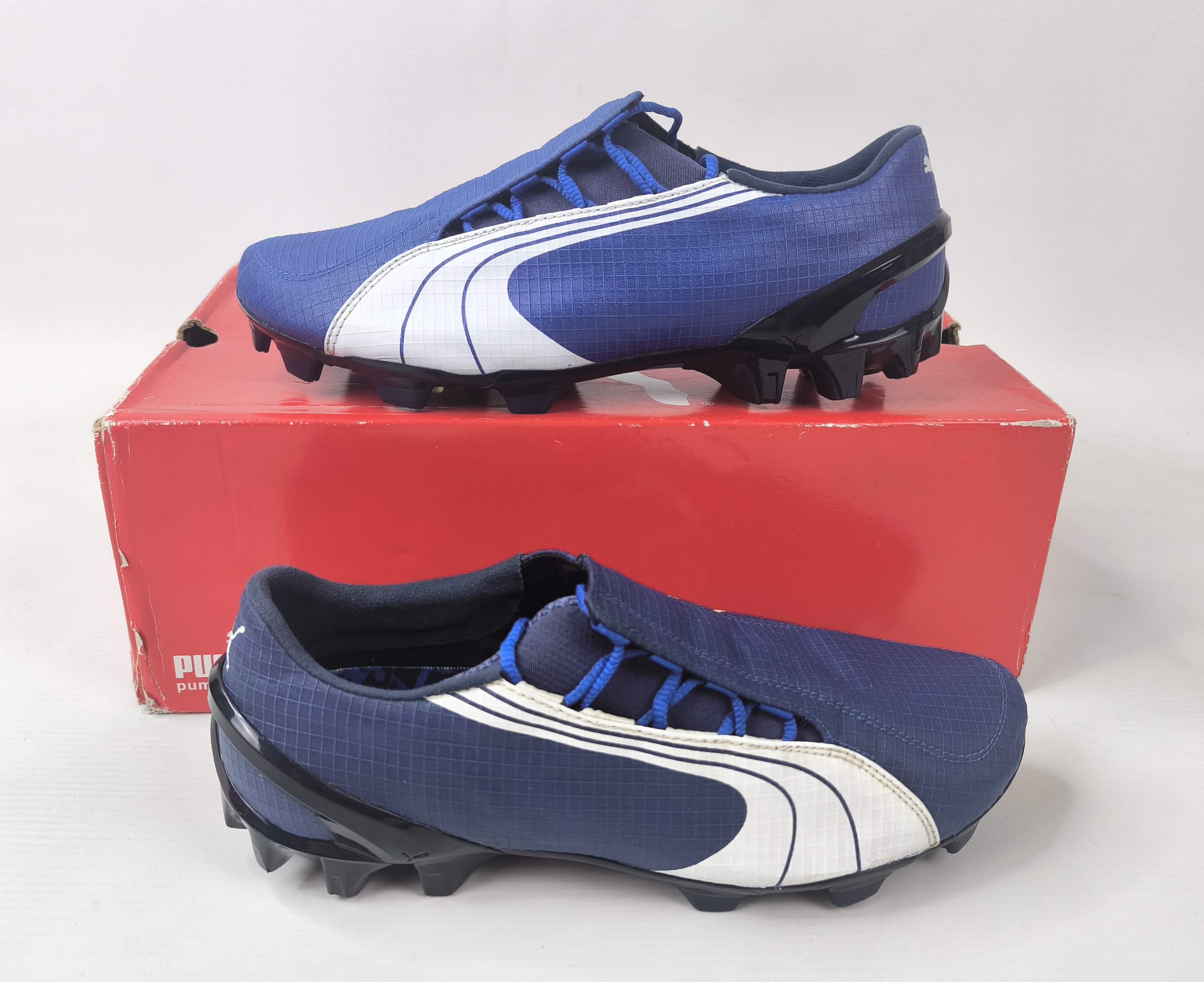 Puma v1.06 FG Fussball Schuhe blau EUR 40 / UK 6.5 aus 2006 ungetragen 101012 06