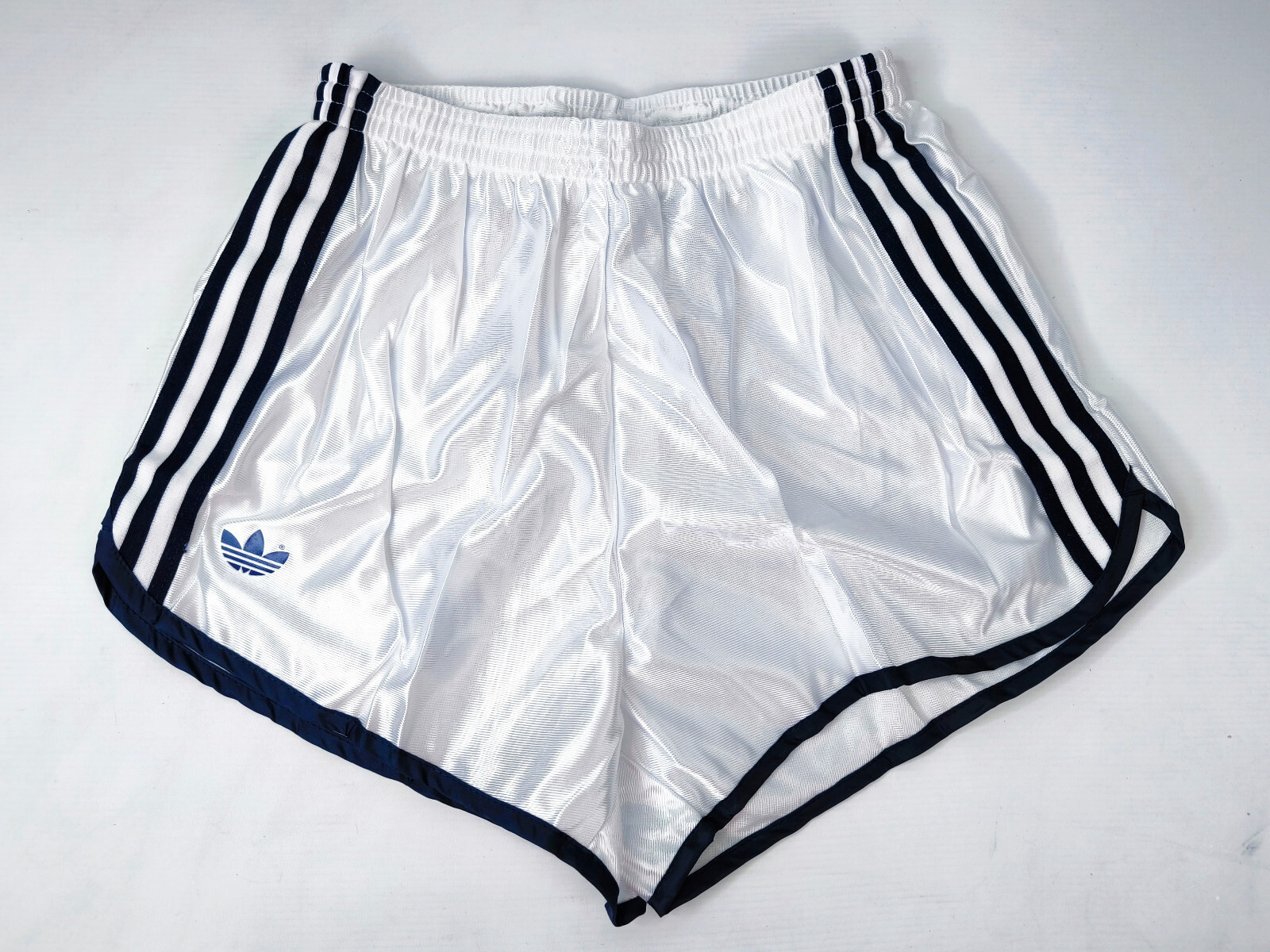 adidas Shorts Nylon Gr. L ohne Innenslip vintage Polyamid sprinter ungetragen