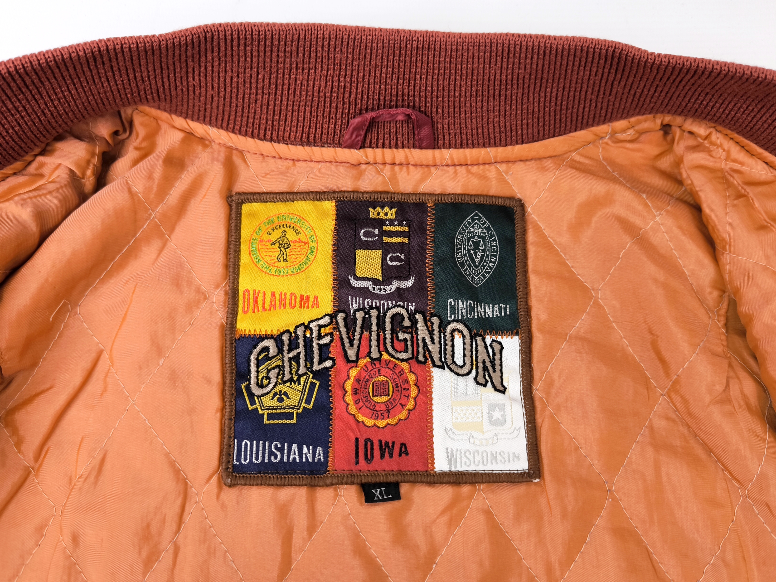 Chevignon Jacke Kern County Men`s Sports Gr. XL (L) rot vintage 90s Rückenlogo