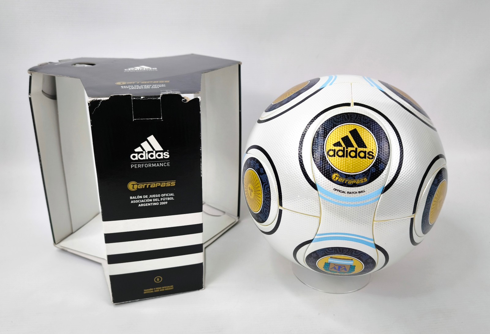 adidas Terrapass Fussball Argentinien AFA 2009/10 Official Matchball E44838