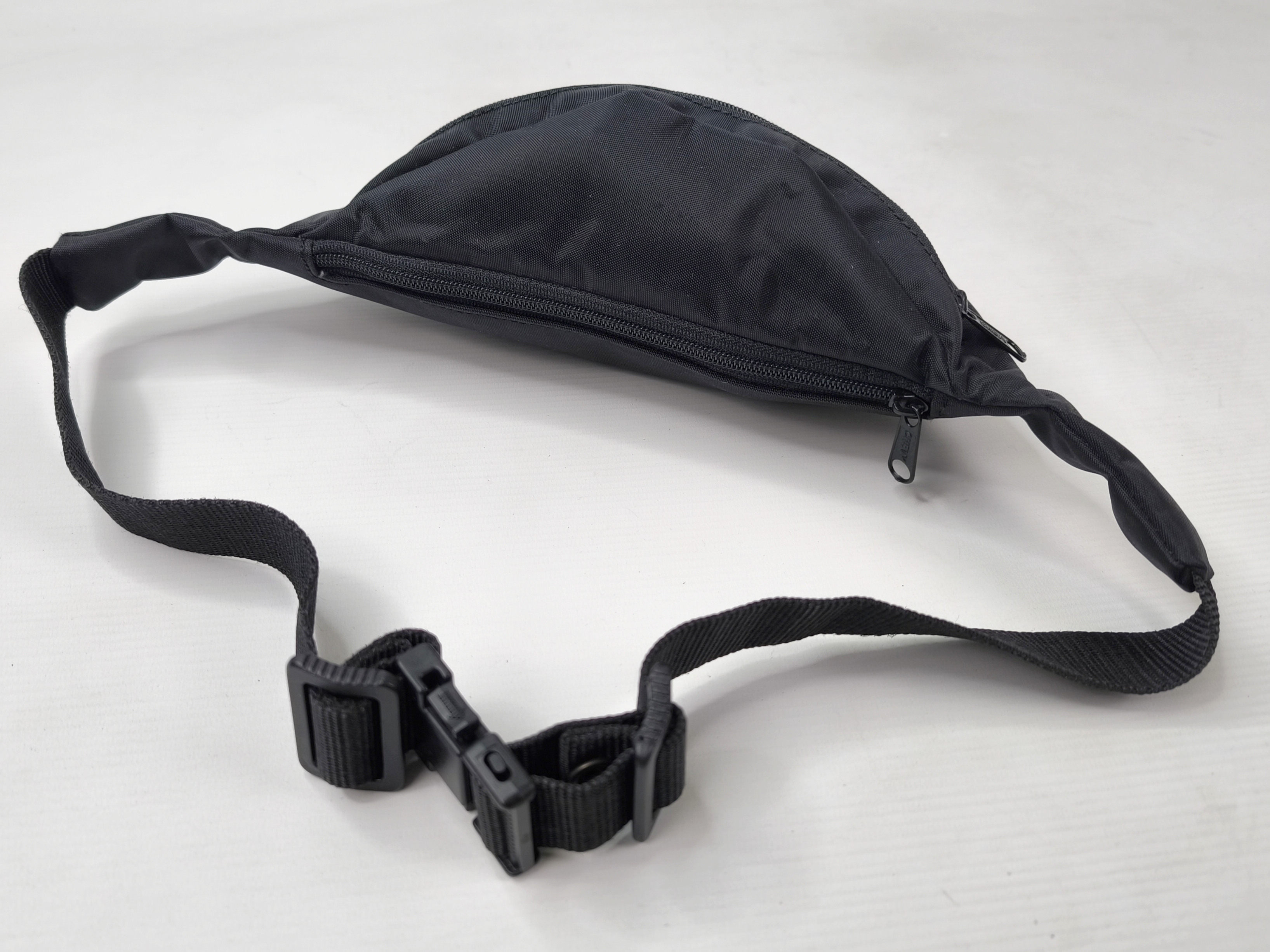 Chevignon Gürteltasche Bauchtasche schwarz vintage 90s hip bag Tasche
