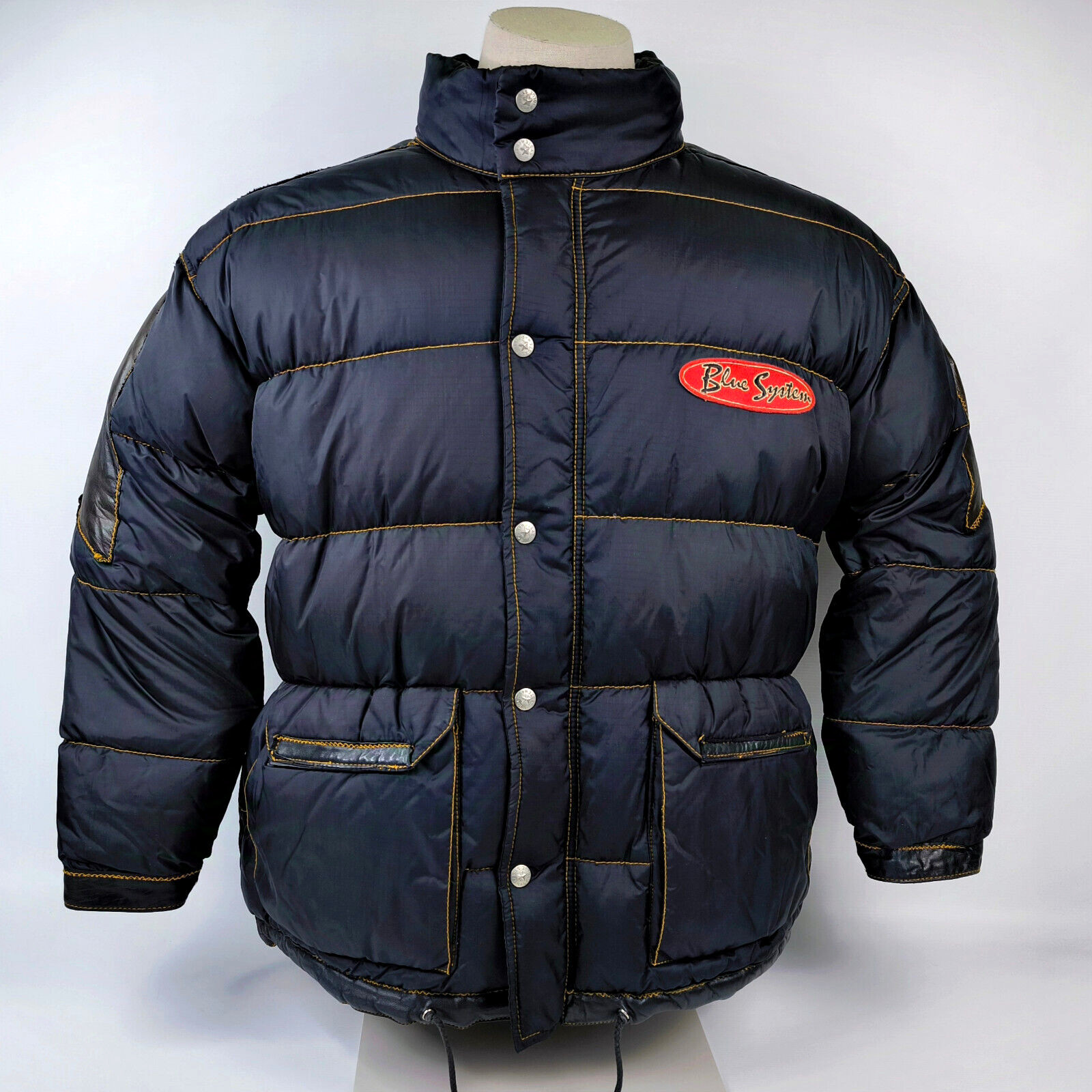 Blue System Jacke Daunenjacke schwarz Gr. 2 (L) mit Kapuze vintage