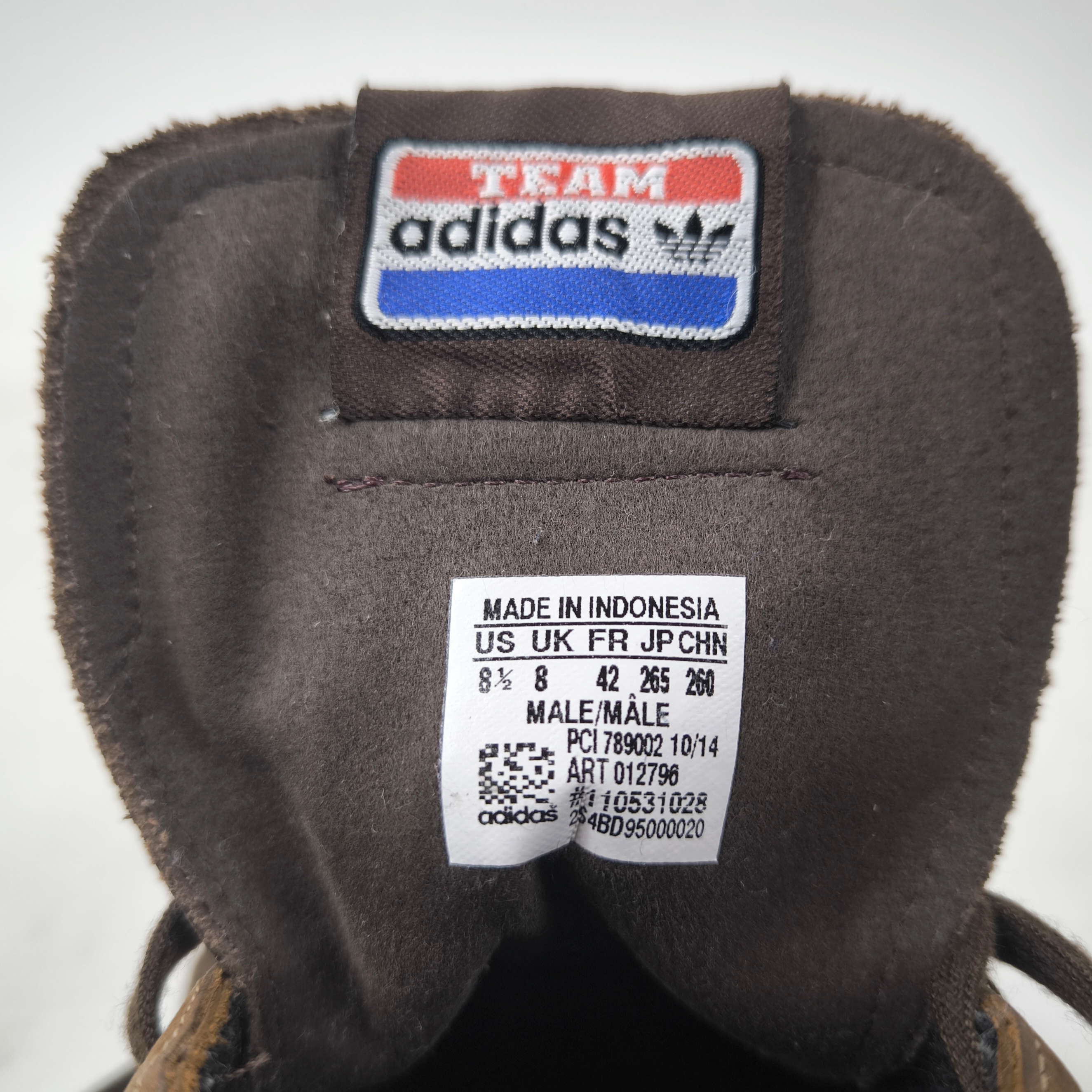 adidas Adi Racer Low Schuhe EUR 42 / UK 8 aus 2005 Wildleder braun 012796 neu