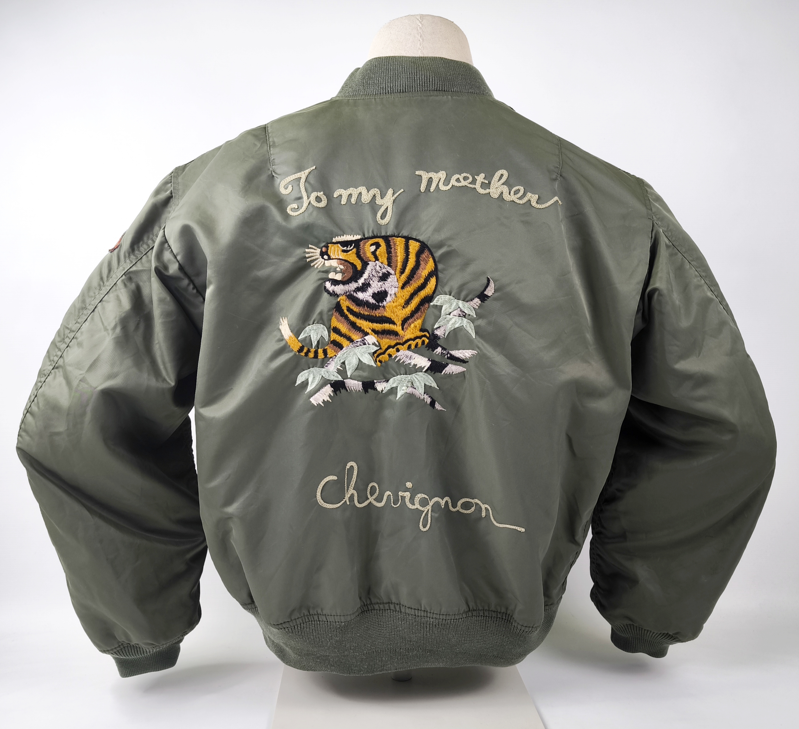 Chevignon Jacke To my mother Tiger Gr. XXL (XL) vintage 80s 90s Flying Wear oliv
