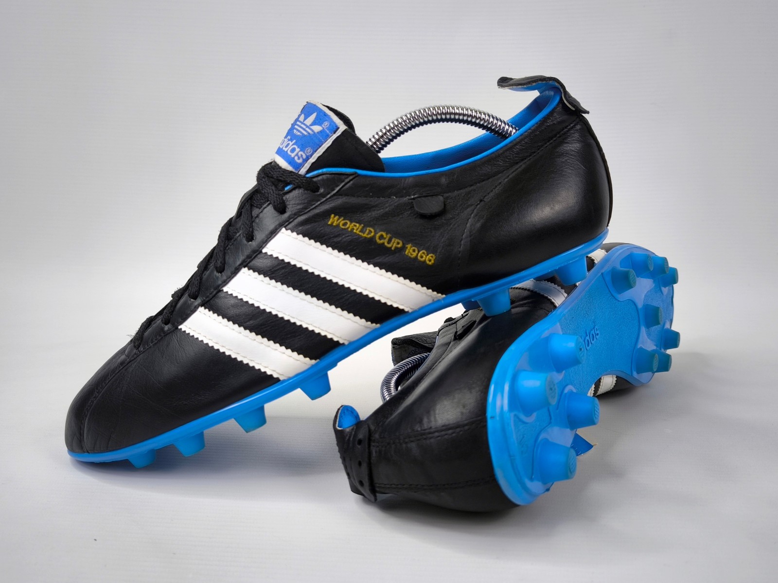 adidas World Cup 1966 Fussball Schuhe EUR 44 2/3 / UK 10 limited pair 942/1966