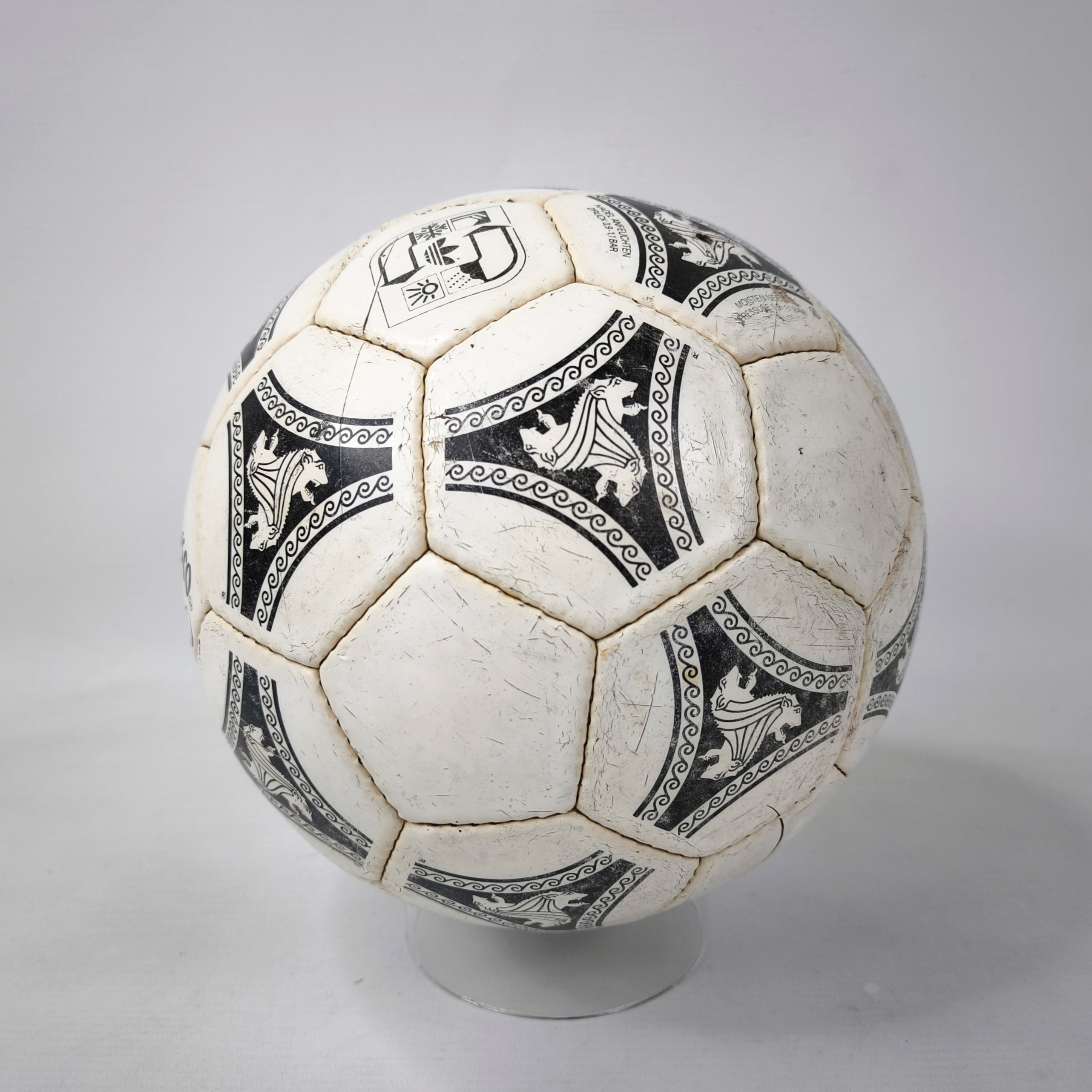adidas Fussball Etrusco Unico Made in France Official matchball Euro 1992